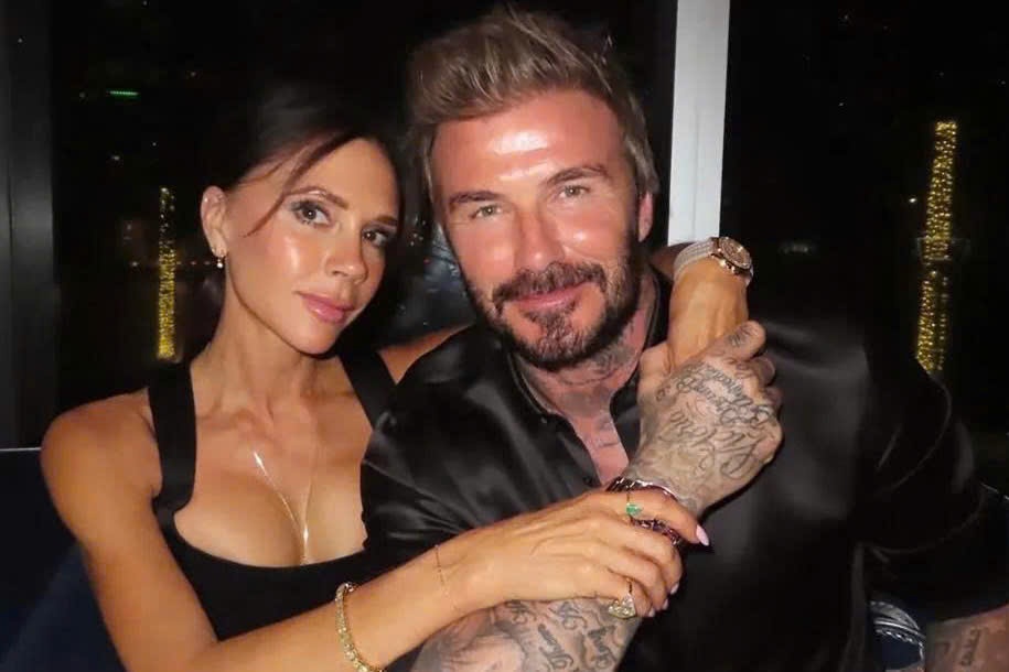 David Beckham khổ sở vì vợ 'ăn cùng một món suốt 25 năm'