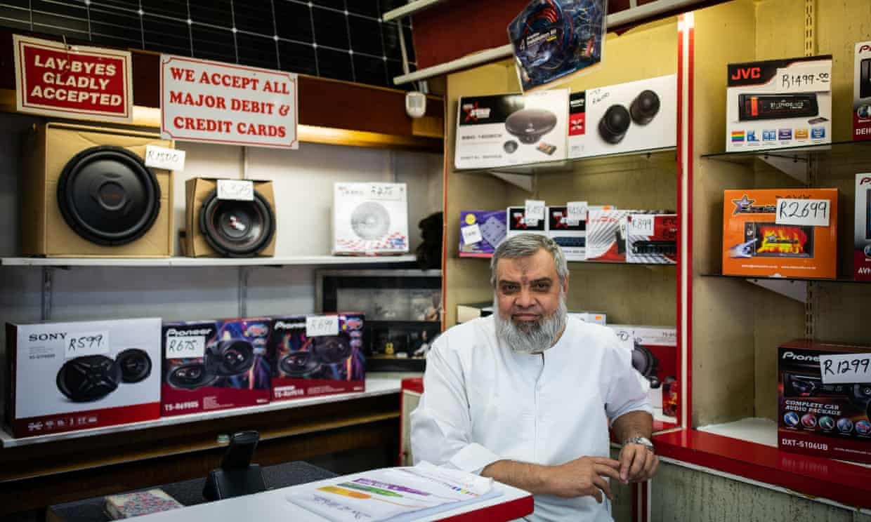 khai thac trai phep,  o nhiem khong khi anh 4