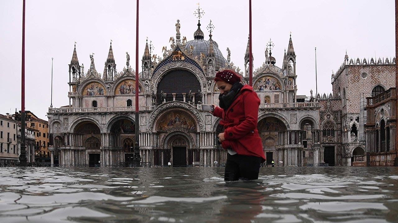 De chan lu 16 nam khong xay xong, ngap lut tran vao trai tim Italy hinh anh