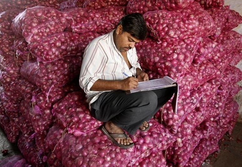 Trom An Do thay tien khong lay, chi cuom nua tan hanh hinh anh