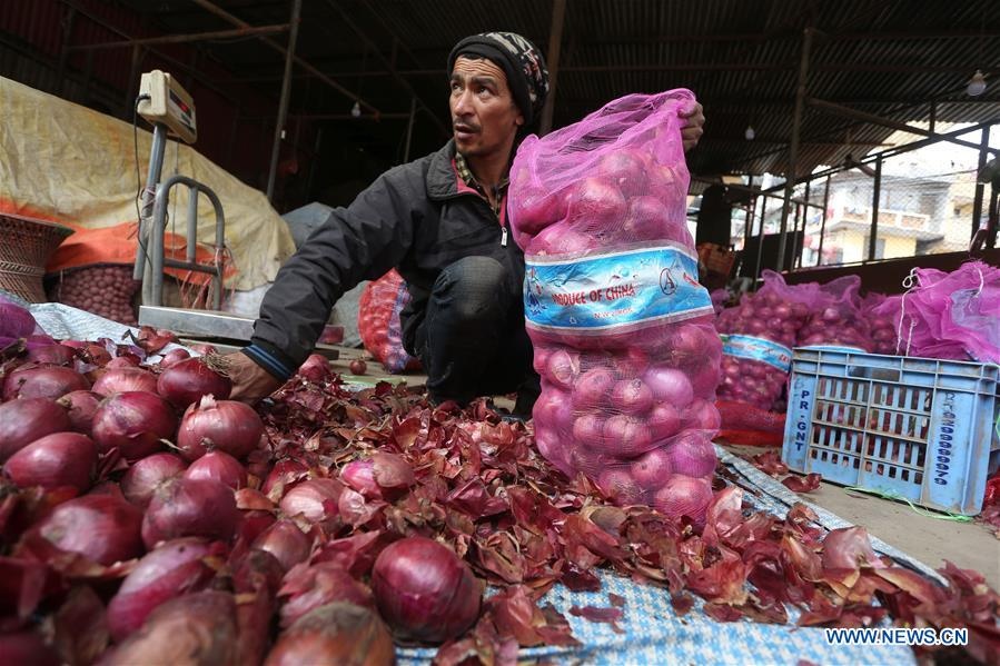 An Do cam xuat khau hanh, Nepal chuyen sang nhap 100% hanh Trung Quoc hinh anh
