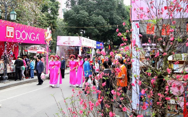 Khai mac Pho Sach xuan Canh Ty 2020 hinh anh