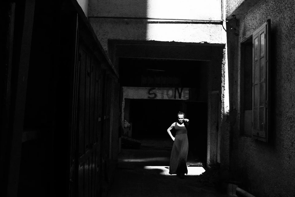 gai mai dam,  nguoi chuyen gioi,  dich COVID-19,  virus corona,  cong dong lgbtq anh 4