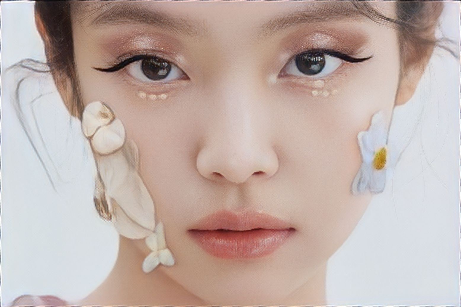 Dinh da len mat, tay long may va nhung kieu lam dep dang la xu huong hinh anh