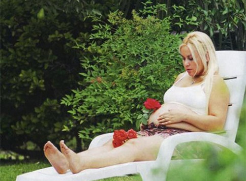 Ban gai cu say thai giot mau cua Maradona hinh anh