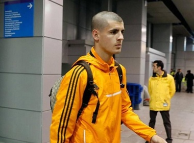 Alvaro Morata de dau troc vi tre em ung thu hinh anh
