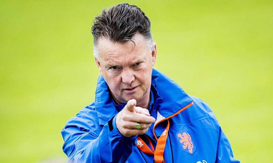 11 phat ngon ngao man dung chat Van Gaal hinh anh