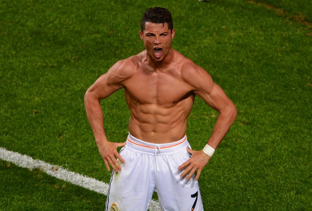 Ronaldo dung dau 10 cau thu hut fan nu nhat World Cup 2014 hinh anh