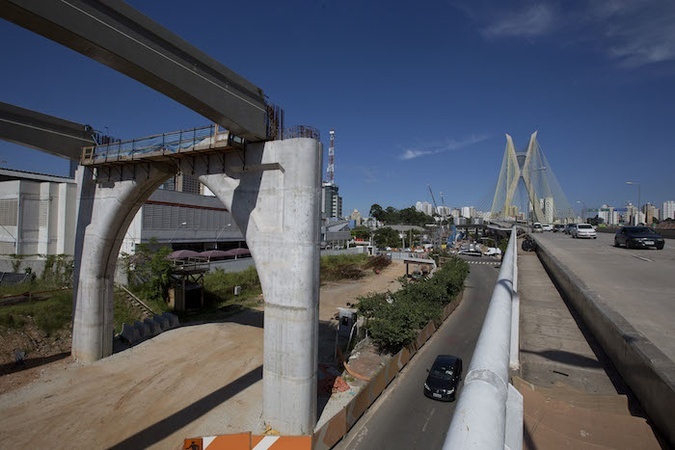 Them mot cong nhan chet ngay truoc them World Cup hinh anh