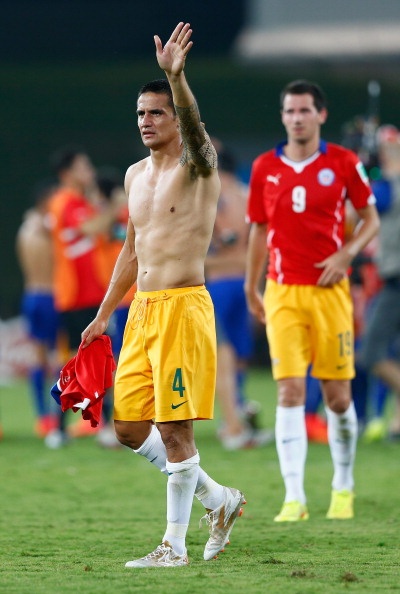 Cởi áo ăn mừng