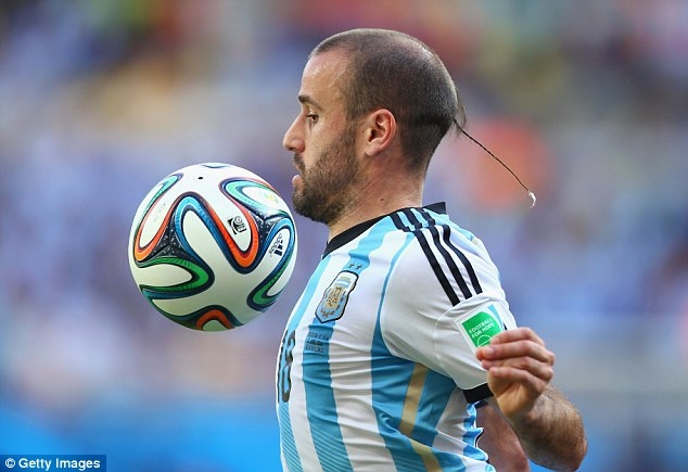 Kieu toc duoi chuot di nhat World Cup cua sao Argentina hinh anh