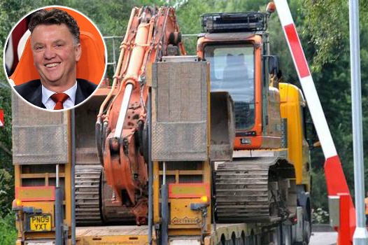 Van Gaal 'ho' mot tieng, Carrington lap tuc bi dao xoi hinh anh