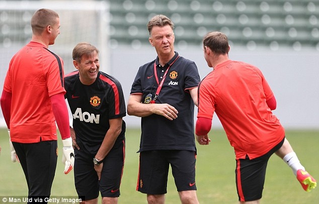 Louis van Gaal trong cương vị mới  - tân HLV Manchester United. 