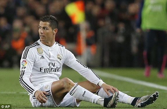 Ronaldo chui the dong doi sau tran thua Barca hinh anh