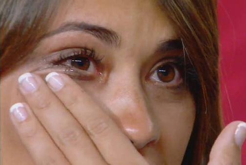 Theo chan sao: Ban gai bat khoc khi Messi lap cu dup hinh anh