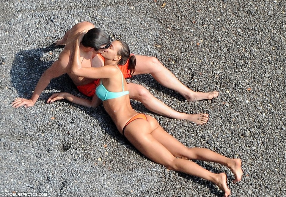 Theo chan sao: Irina Shayk lang man khoa moi tinh moi hinh anh