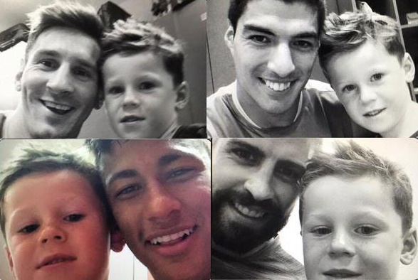 Theo chan sao: Con trai Rooney chup anh cung sao Barca hinh anh