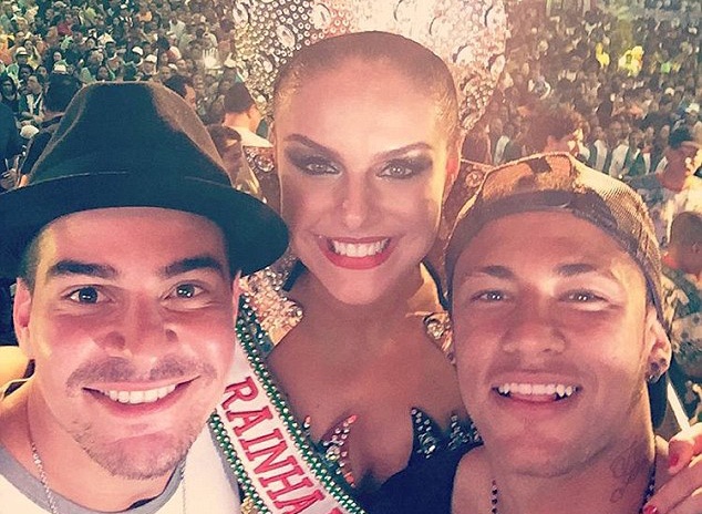 Theo chan sao: Neymar mai me tiec tung bat chap lenh cam hinh anh