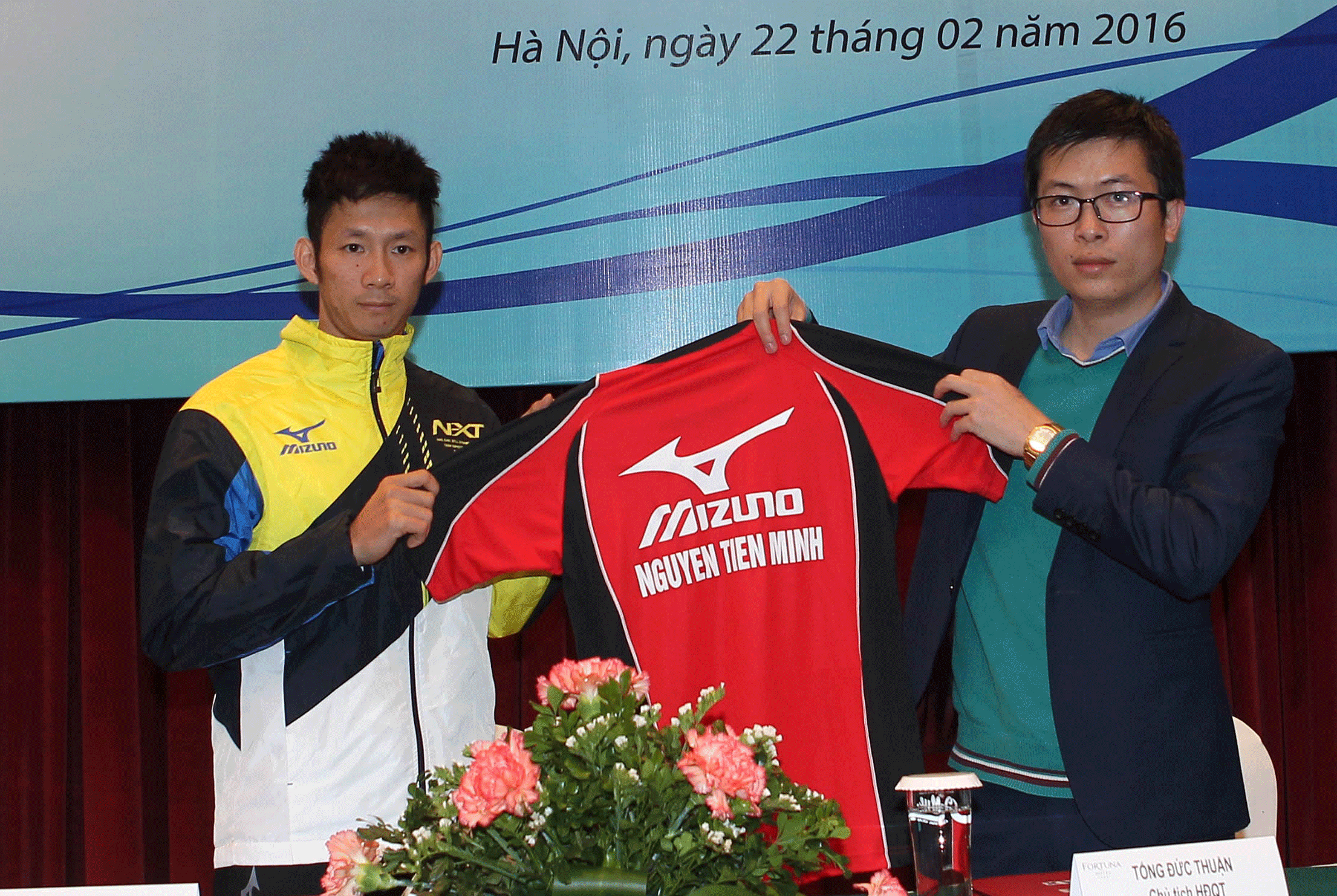 Tien Minh duoc tai tro tien ty, ap u ke hoach kinh doanh hinh anh