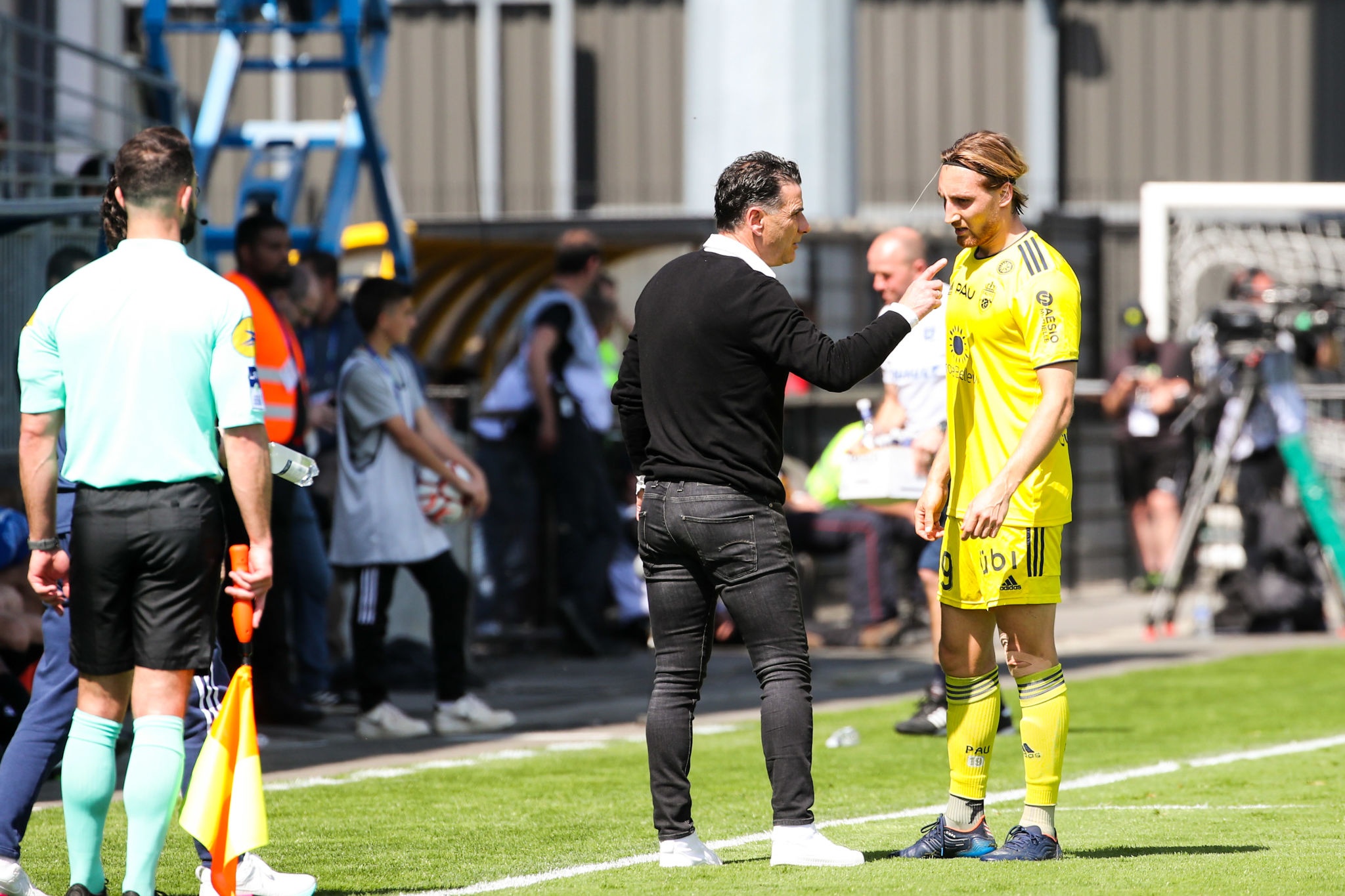 HLV cua Quang Hai la ai? anh 2