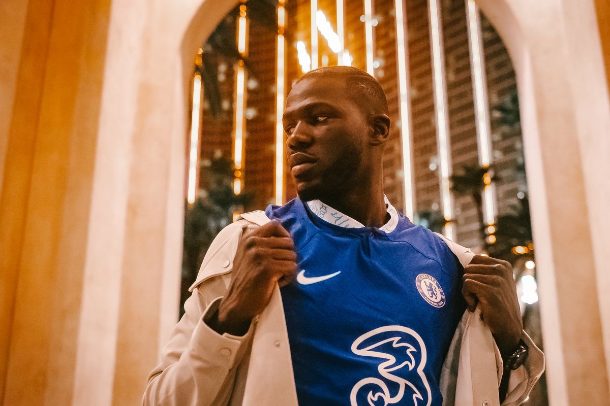 Chelsea va nhung van de con ton dong anh 1