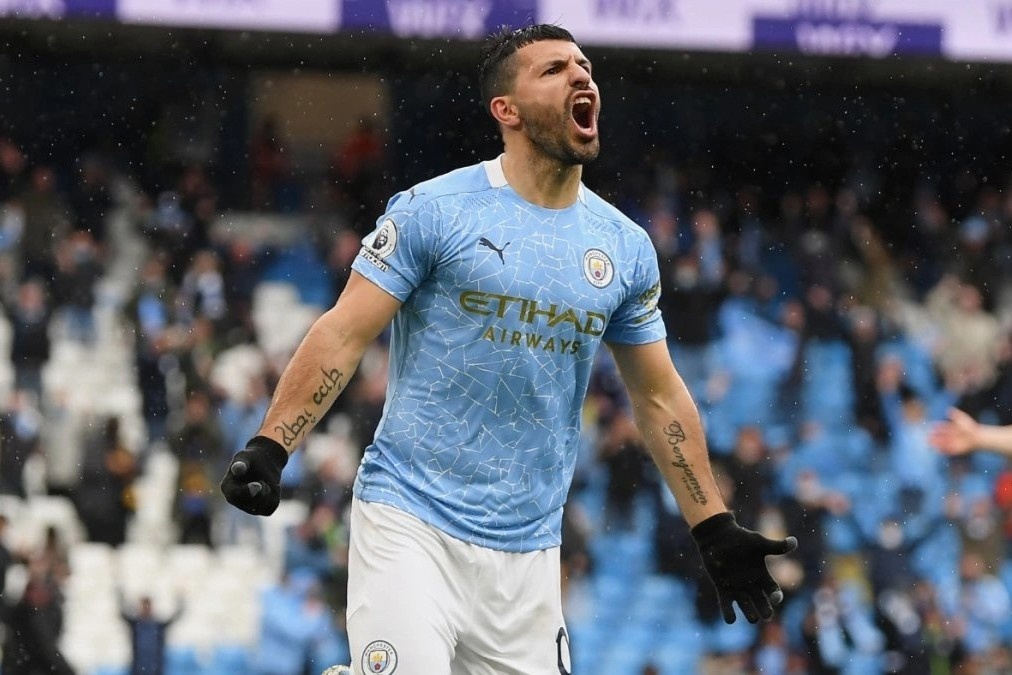 Aguero chi ra ngua o cua Premier League mua giai toi hinh anh