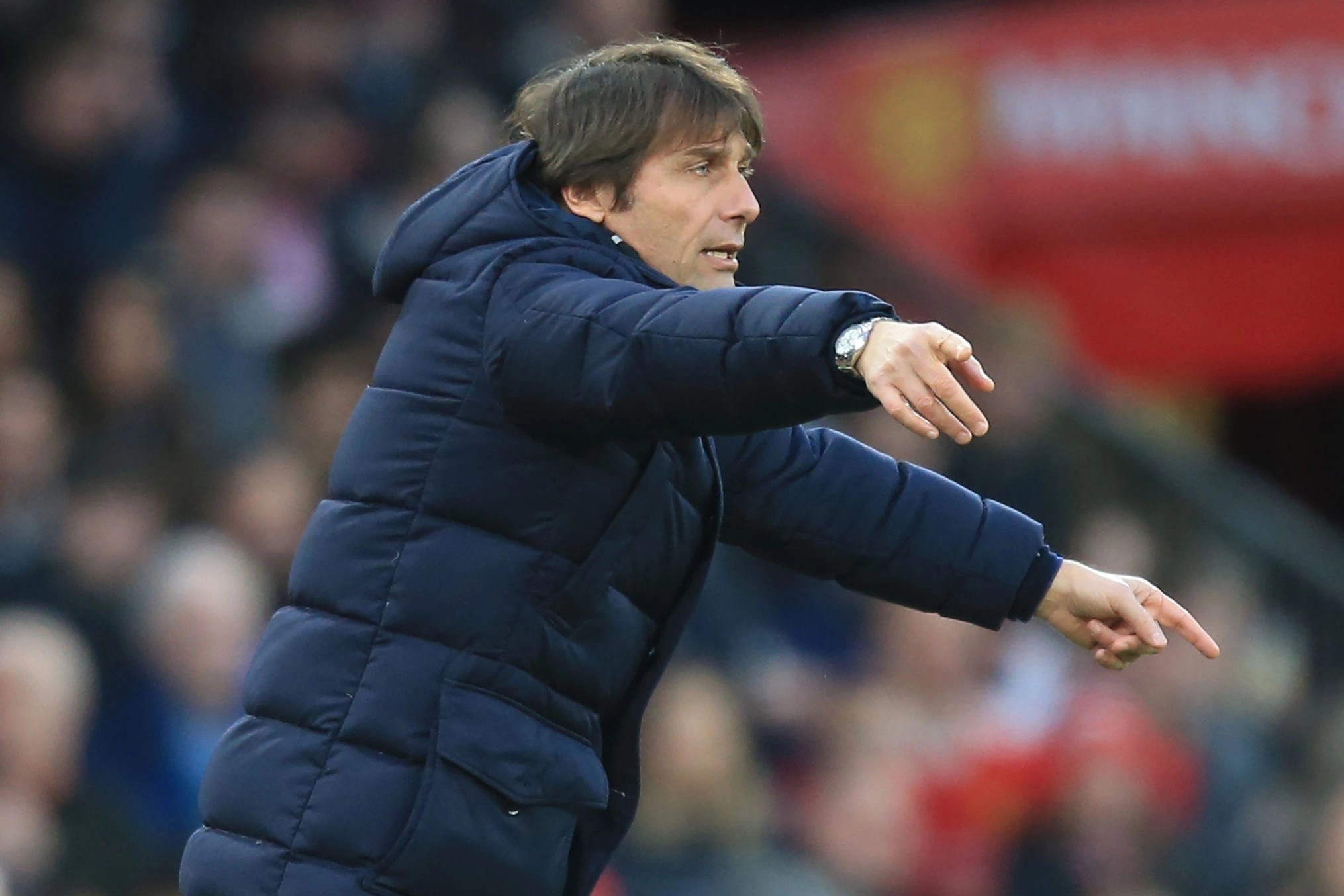 HLV Conte moc mia MU truoc them mua giai moi hinh anh