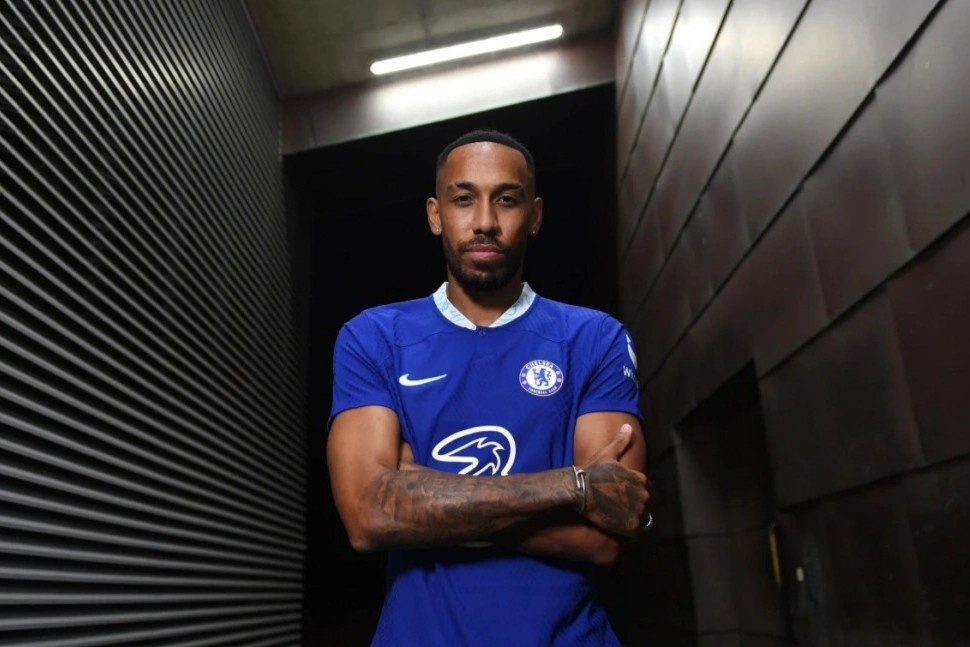 Aubameyang chon ao so 9 tai Chelsea hinh anh