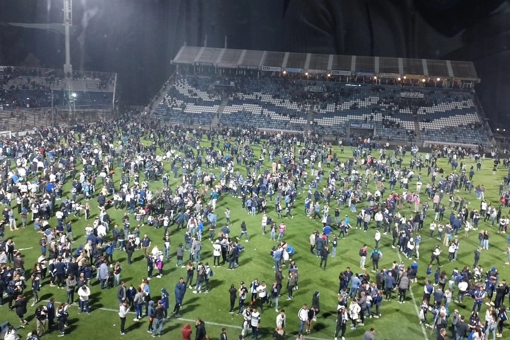 Bao loan o Argentina khien 1 CDV thiet mang hinh anh