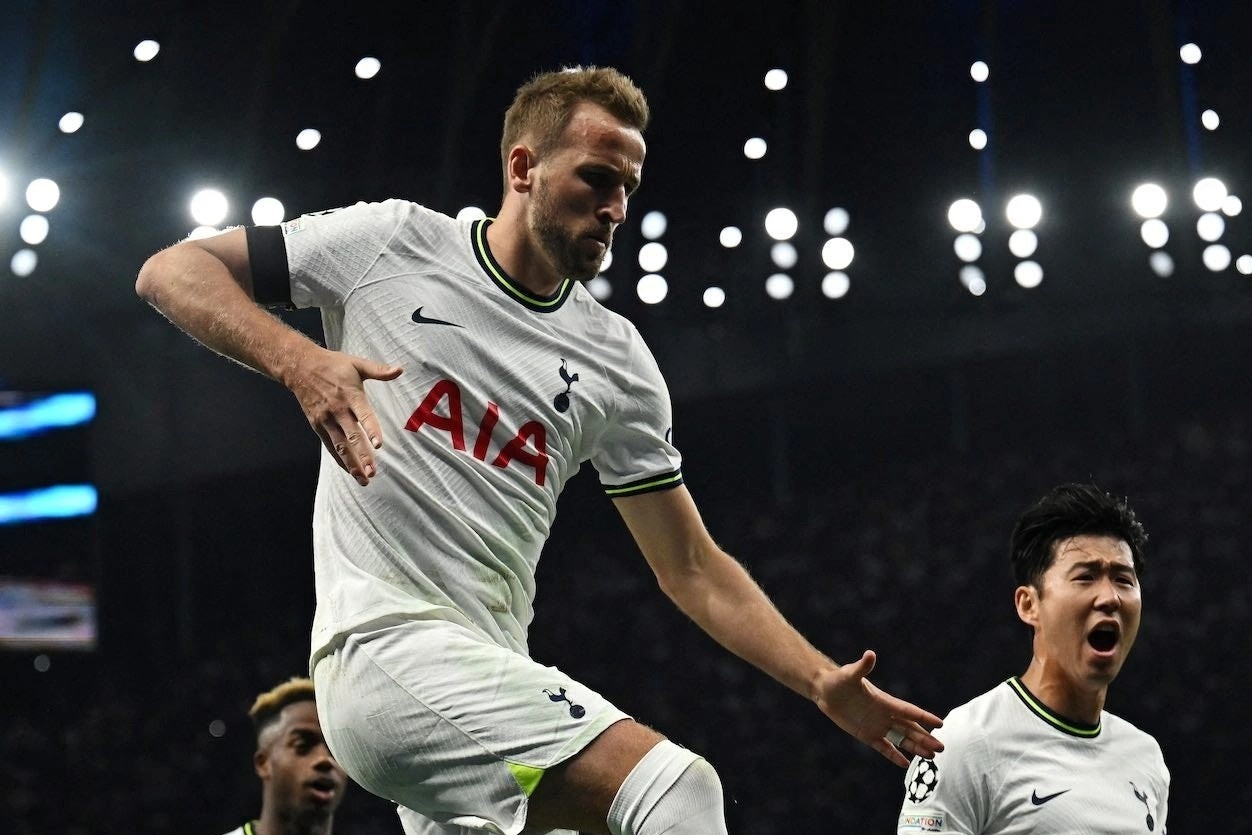 Shearer: Kane co the ghi nhieu ban nhu Haaland neu khoac ao Man City hinh anh