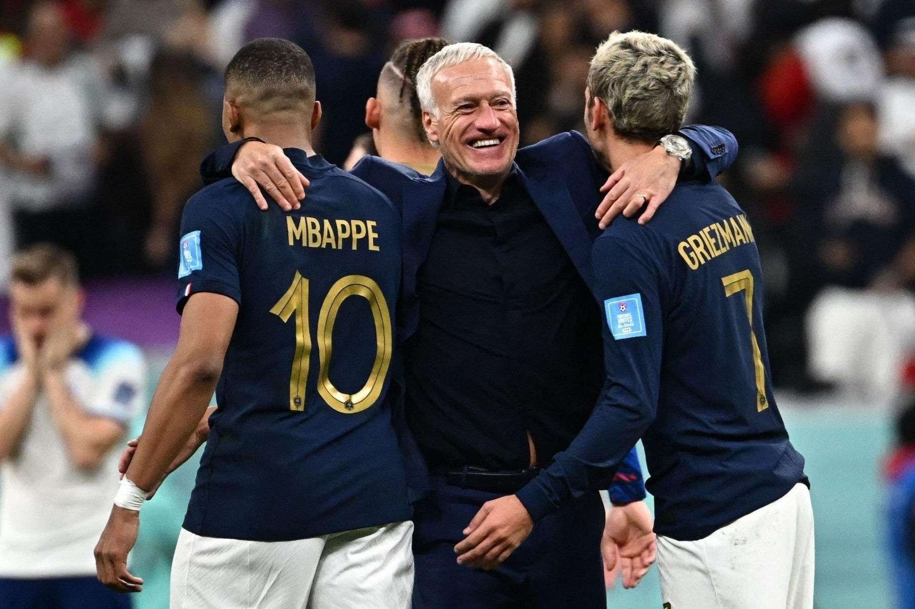 Thu thach cuc dai voi hang cong tuyen Phap hinh anh