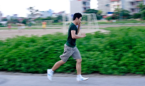 Bai hoc marketing tu Running Man va Ba Tung hinh anh