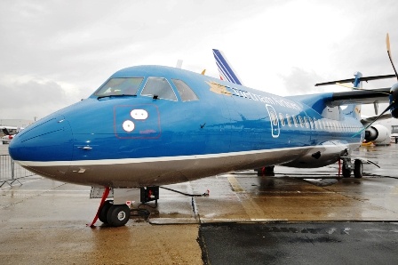 Vi sao may bay VNA roi lop truoc van tiep dat an toan? hinh anh