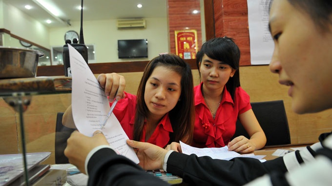 Vang nu trang: Tu tha noi den siet chat hinh anh