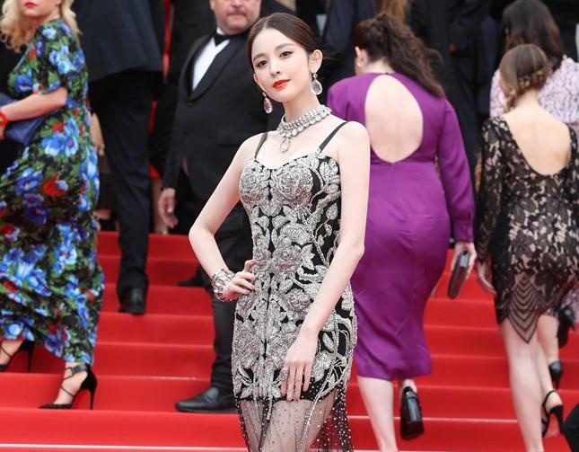 Cac ngoi sao Trung Quoc tron thue anh 1