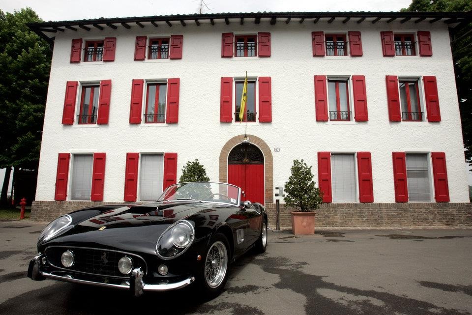 cau chuyen khoi nghiep cua Ferrari anh 8