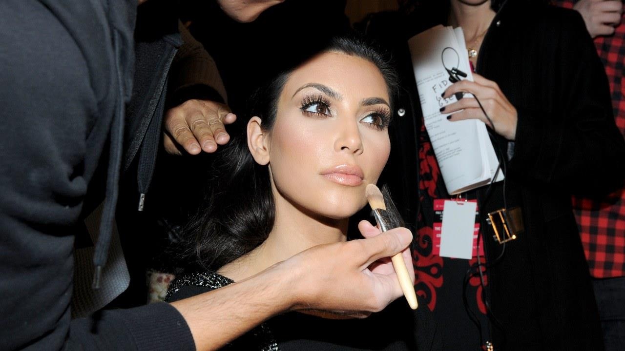 Thuong hieu noi y ty do cua Kim Kardashian anh 5