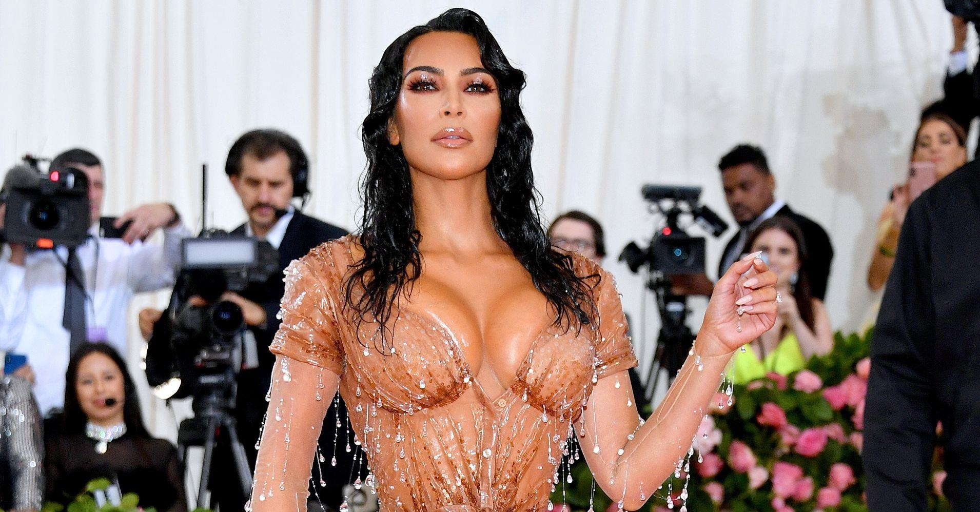 Tham vong dang sau lum xum noi y Kimono cua 'Kim sieu vong 3' hinh anh