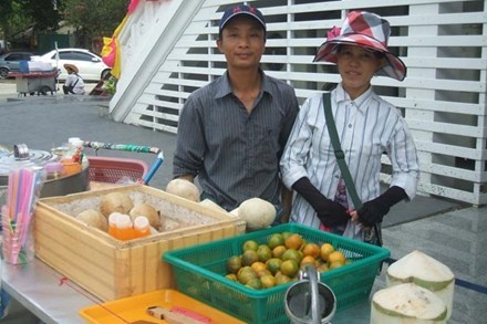 Phan nguoi Viet muu sinh tren dat Thai hinh anh