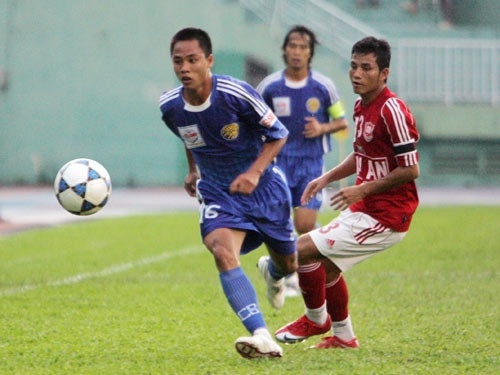 Cau thu tung tang tru thuoc lac duoc goi lai DTVN hinh anh