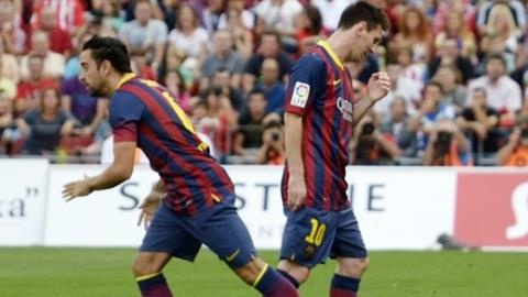 Messi dinh chan thuong co dui hinh anh