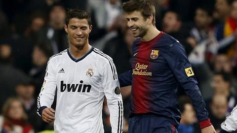 Pique vi CR7 nhu 'co may' da bong hinh anh