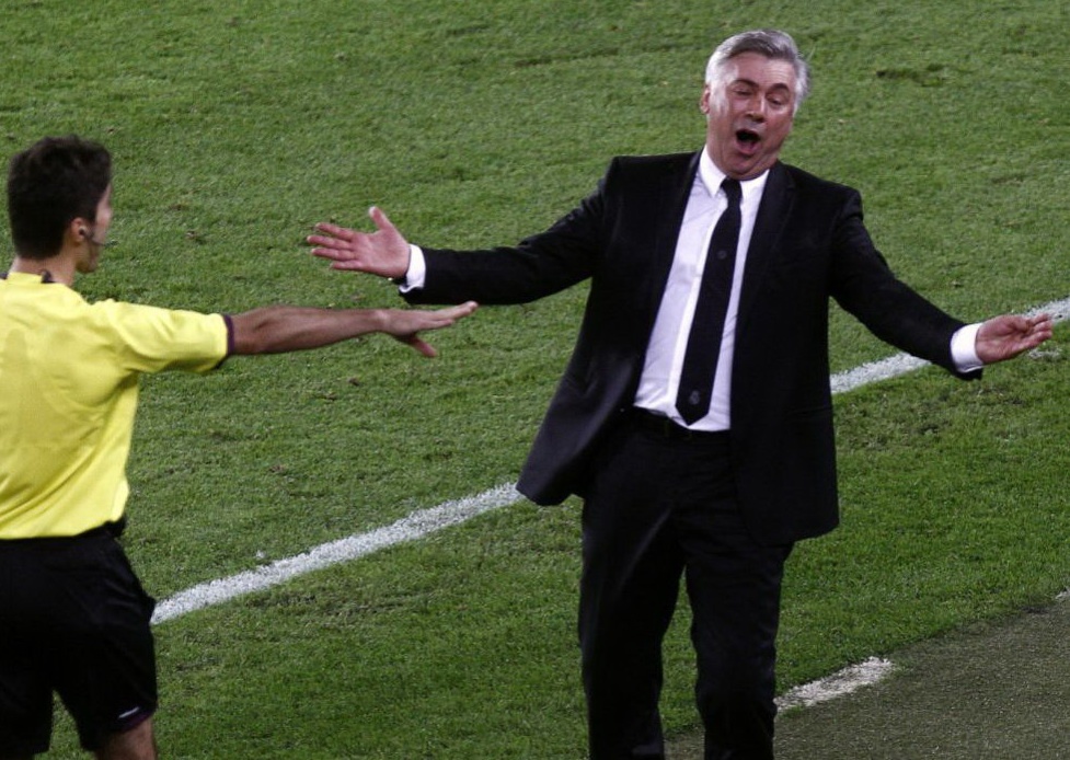 ‘Ca the gioi deu thay do la mot qua penalty, tru trong tai’ hinh anh