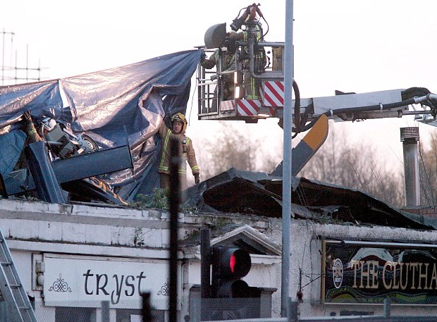 8 nguoi chet trong vu truc thang lao xuong quan ruou hinh anh