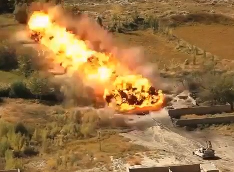 Ten lua keo day de pha min hinh anh