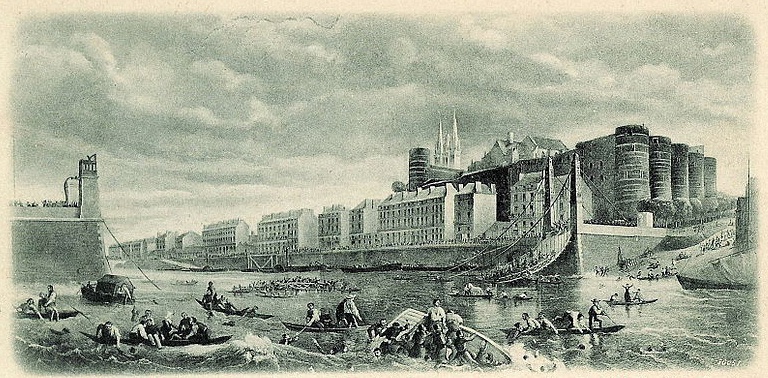 Nhung vu sap cau tham khoc nhat trong lich su hinh anh