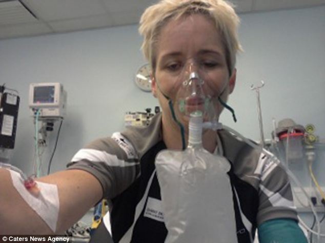 Nguoi phu nu suyt chet 80 lan vi di ung hinh anh