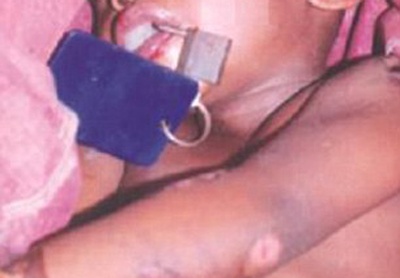 Khoa mom roi danh chet con trai vi hoang tuong hinh anh