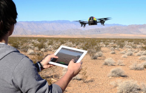 My pha am muu danh bom bang may bay dieu khien tu xa hinh anh