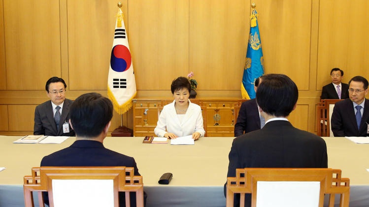 Han Quoc to Trieu Tien bia dat ve vu na phao hinh anh